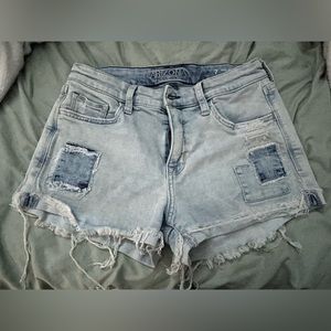 Arizona mid-rise jean shorts, size 7 (juniors).
